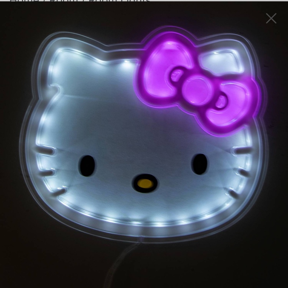 Hello Kitty LED “Neon” Light - Picture 7 of 10